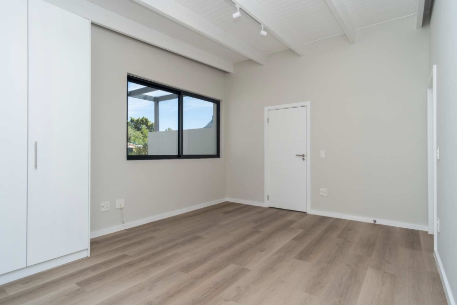 To Let 4 Bedroom Property for Rent in Overkloof Western Cape